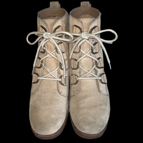 Sorel Cate Beige Suede Lace Boots Sz-8 - Picture 1 of 10